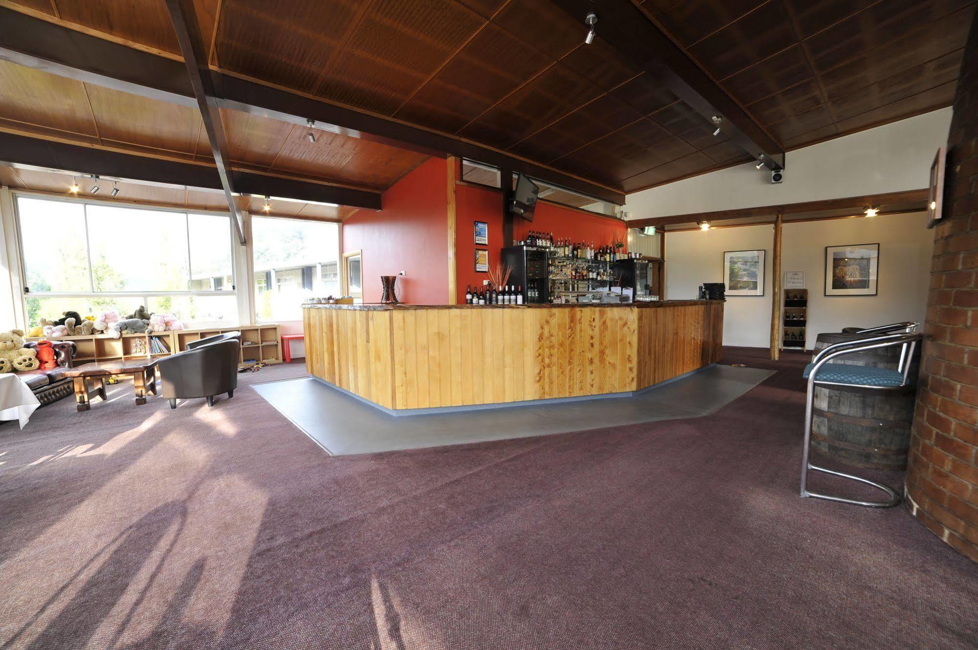 Silver Hills Motel Куинстаун Экстерьер фото