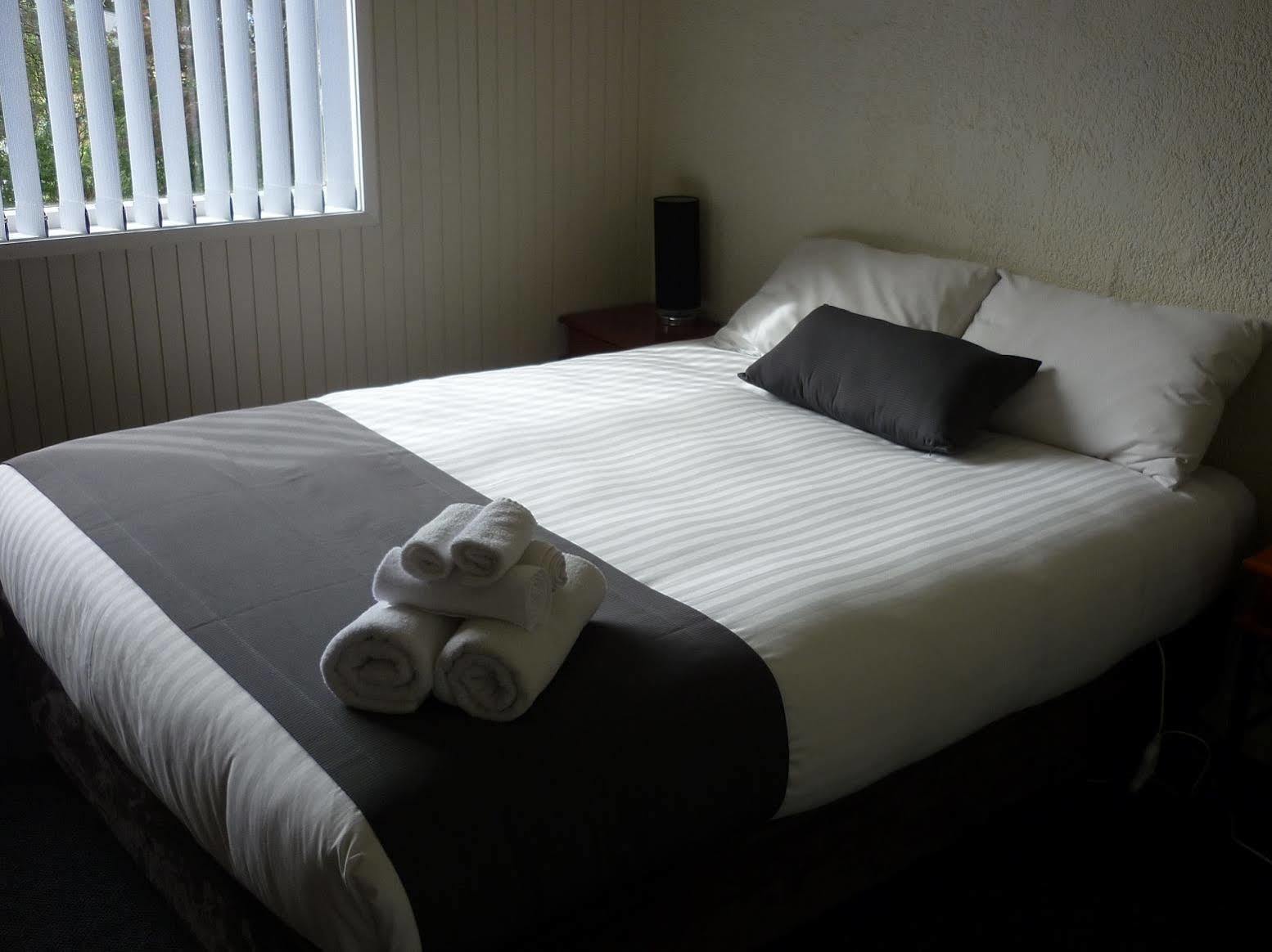 Silver Hills Motel Куинстаун Экстерьер фото