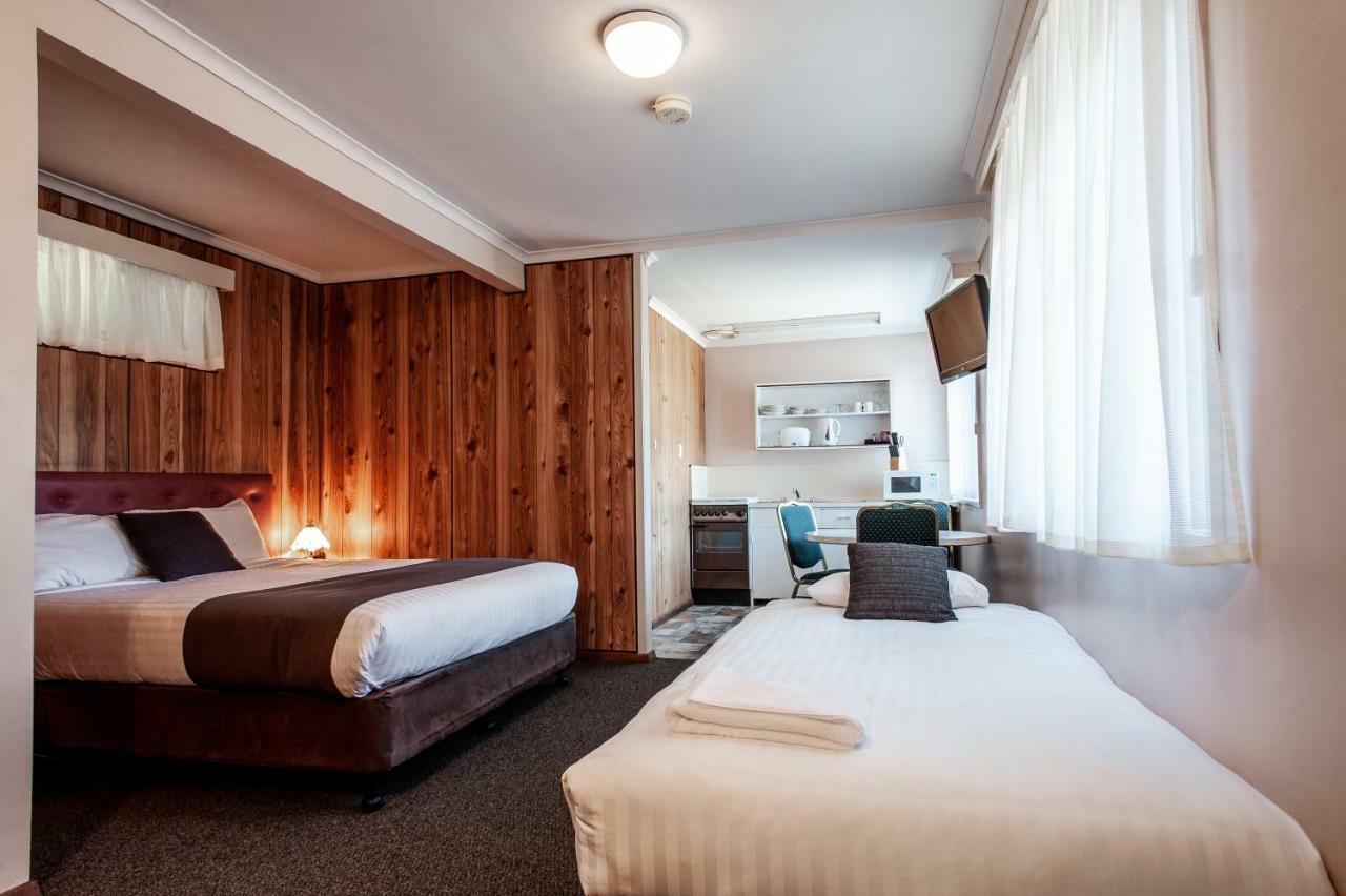 Silver Hills Motel Куинстаун Экстерьер фото